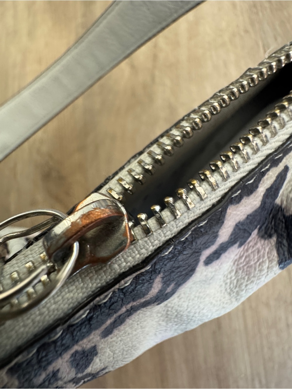 AIMEE KESTENBERG PEBBLE LEATHER HOBO GENNY LAVENDAR SNAKE - Picture 7 of 16